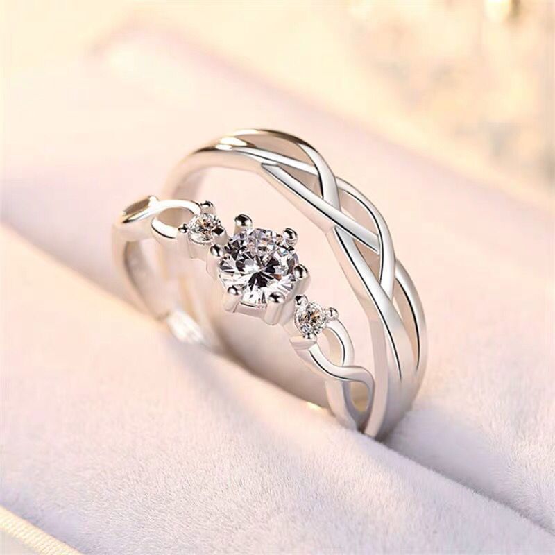 Diamond-studded Couple Rings